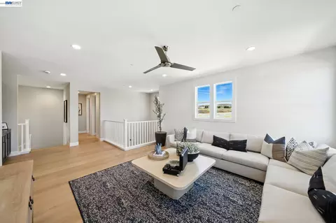 Entry Way - 4225 Langley Rd, Dublin, CA 94568 photo 2 of 4