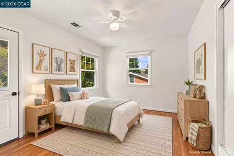 Bedroom - 4510 Haag Rd, Martinez, CA 94553 photo 8 of 9