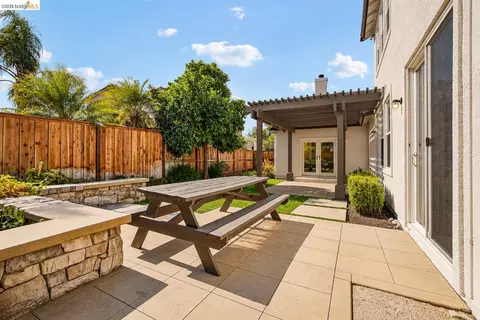 Exterior - 2698 Jackson Ave, Tracy, CA 95377 photo 5 of 5