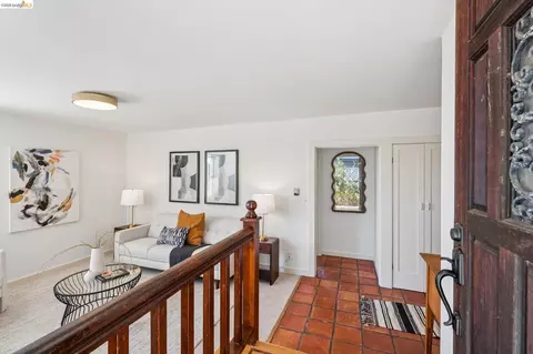 Entry Way - 1824 E 24th St, Oakland, CA 94606 photo 1 of 2