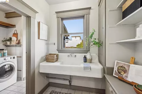 Other - 1824 E 24th St, Oakland, CA 94606 photo 3 of 13