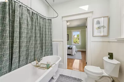 Bath - 1824 E 24th St, Oakland, CA 94606 photo 1 of 5