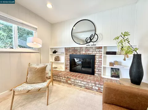 Living - 926 Sassel Ave, Concord, CA 94518 photo 7 of 8
