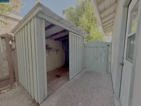 Exterior - 926 Sassel Ave, Concord, CA 94518 photo 14 of 15