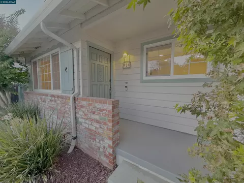 Exterior - 926 Sassel Ave, Concord, CA 94518 photo 3 of 15