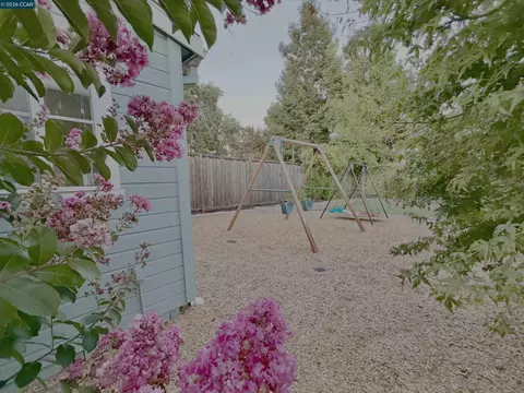 Exterior - 926 Sassel Ave, Concord, CA 94518 photo 10 of 15