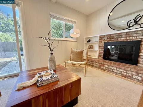 Living - 926 Sassel Ave, Concord, CA 94518 photo 8 of 8