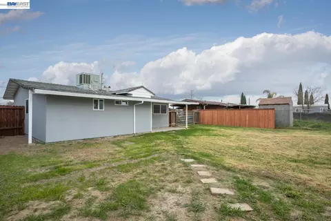 3892 Brougham Way, Olivehurst, CA 95961 photo 9