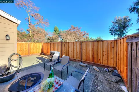 Exterior - 123 Coventry, Hercules, CA 94547 photo 5 of 6
