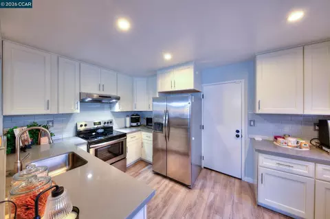 Kitchen - 123 Coventry, Hercules, CA 94547 photo 1 of 4