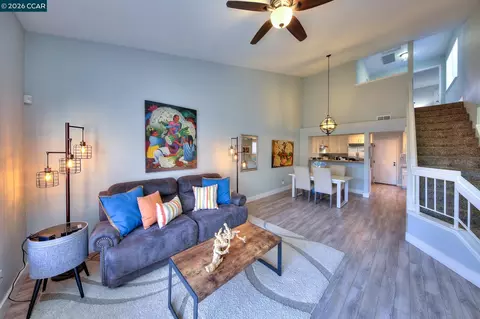 Living - 123 Coventry, Hercules, CA 94547 photo 3 of 5
