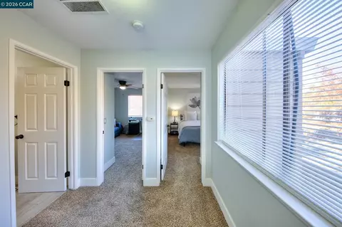 Entry Way - 123 Coventry, Hercules, CA 94547 photo 4 of 5