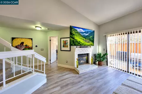 Living - 123 Coventry, Hercules, CA 94547 photo 5 of 5