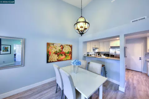 Dining - 123 Coventry, Hercules, CA 94547 photo 2 of 5