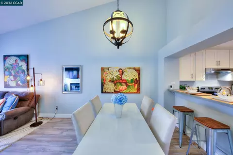 Dining - 123 Coventry, Hercules, CA 94547 photo 4 of 5