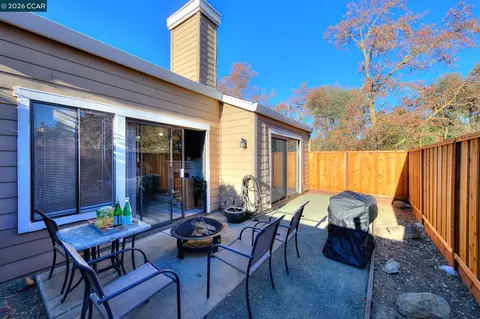 Exterior - 123 Coventry, Hercules, CA 94547 photo 4 of 6