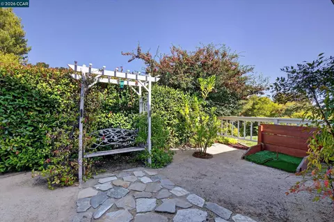 Exterior - 7080 Inclined Pl, Dublin, CA 94568 photo 8 of 17