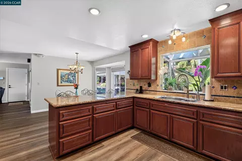 Kitchen - 7080 Inclined Pl, Dublin, CA 94568 photo 2 of 4