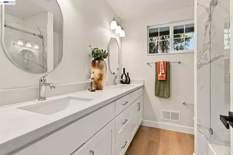 Bath - 4055 Jensen St, Pleasanton, CA 94566 photo 1 of 2