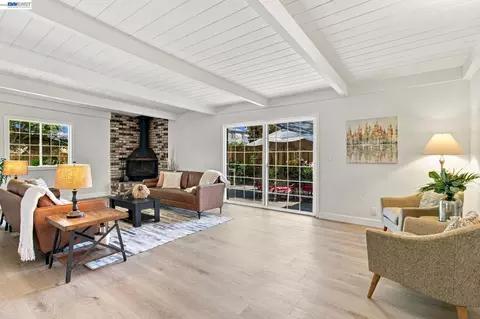 Living - 4055 Jensen St, Pleasanton, CA 94566 photo 4 of 7