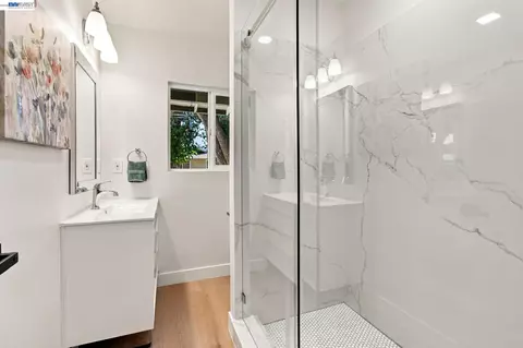 Bath - 4055 Jensen St, Pleasanton, CA 94566 photo 2 of 2