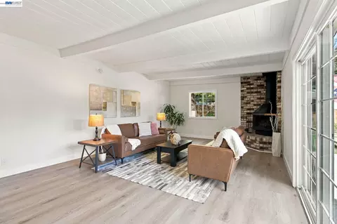 Living - 4055 Jensen St, Pleasanton, CA 94566 photo 5 of 7