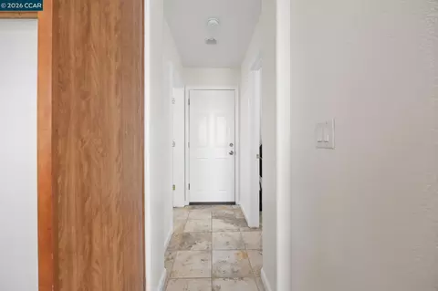 Entry Way - 570 Terrano Ct, Fairfield, CA 94534 photo 1 of 4