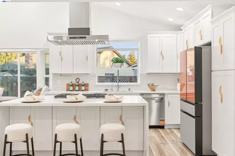 Kitchen - 1140 Gilbert Ct, Fremont, CA 94536 photo 6 of 9
