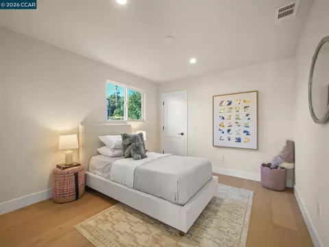 Bedroom - 7890 Firebrand Dr, Dublin, CA 94568 photo 3 of 10