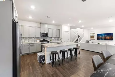 Kitchen - 539 Gemstone Way, Oakley, CA 94561 photo 1 of 4