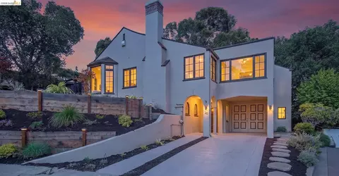 20 Hillwood Pl, Oakland, CA 94610