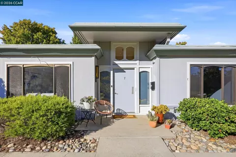 2116 Pine Knoll Dr #7, Walnut Creek, CA 94595