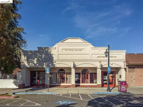 Exterior - 464 E 14th St, San Leandro, CA 94577 photo 5 of 6