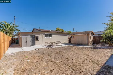 Exterior - 160 Tennent Ave, Pinole, CA 94564 photo 6 of 13