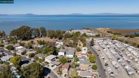 View/Area - 160 Tennent Ave, Pinole, CA 94564 photo 2 of 3
