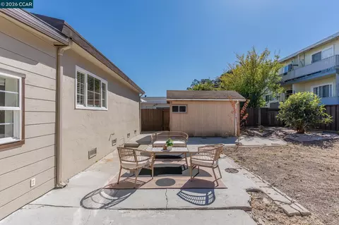 Exterior - 160 Tennent Ave, Pinole, CA 94564 photo 11 of 13