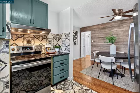 Kitchen - 160 Tennent Ave, Pinole, CA 94564 photo 5 of 5