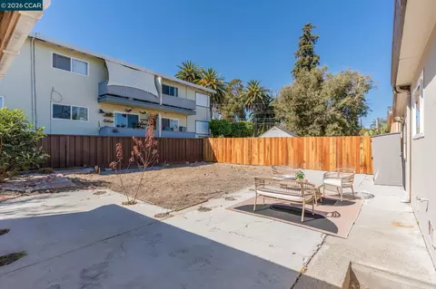 Exterior - 160 Tennent Ave, Pinole, CA 94564 photo 10 of 13