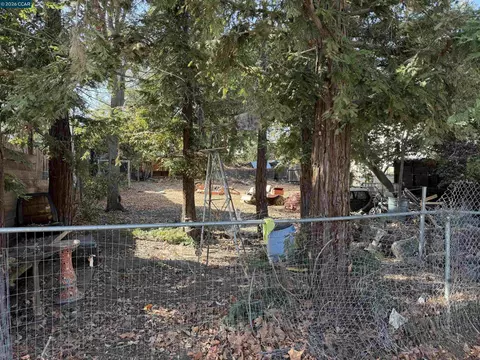1341 Veale Ave, Martinez, CA 94553 photo 2