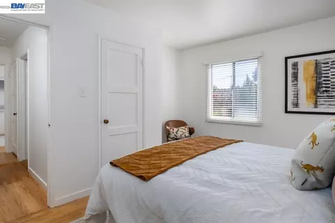 Bedroom - 2223 Lessley Ave, Castro Valley, CA 94546 photo 2 of 3
