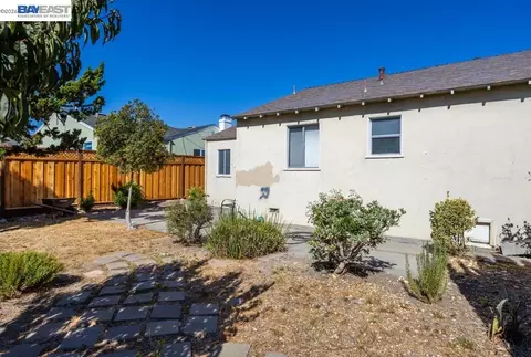 Exterior - 2223 Lessley Ave, Castro Valley, CA 94546 photo 5 of 6