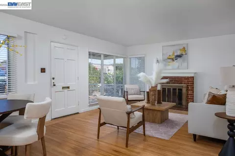 Living - 2223 Lessley Ave, Castro Valley, CA 94546 photo 2 of 3