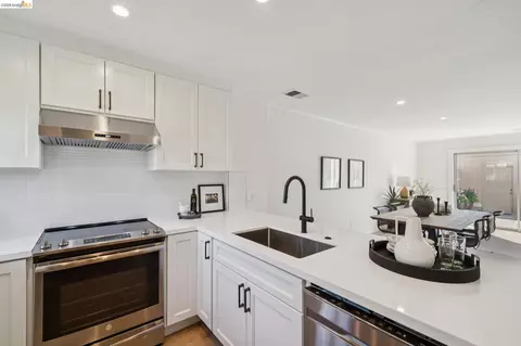 Kitchen - 3153 Gilbert, Alameda, CA 94502 photo 3 of 4