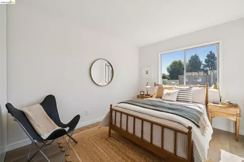 Bedroom - 3153 Gilbert, Alameda, CA 94502 photo 3 of 4