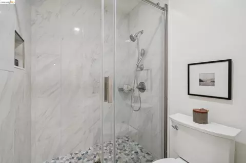 Bath - 3153 Gilbert, Alameda, CA 94502 photo 3 of 3