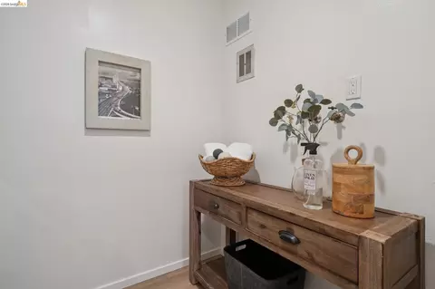 Entry Way - 3153 Gilbert, Alameda, CA 94502 photo 2 of 3