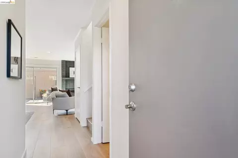 Entry Way - 3153 Gilbert, Alameda, CA 94502 photo 1 of 3