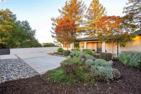 Exterior - 26700 Fairview Ave, Hayward, CA 94542 photo 22 of 37