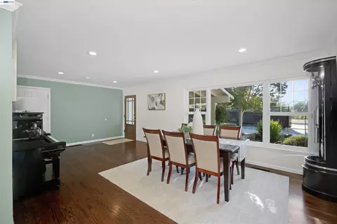 Dining - 26700 Fairview Ave, Hayward, CA 94542 photo 4 of 7