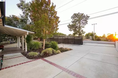 Exterior - 26700 Fairview Ave, Hayward, CA 94542 photo 17 of 37